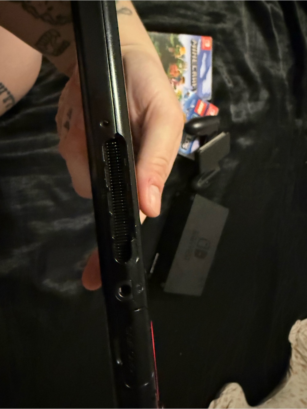 Nintendo Switch V1 - Picture 3 of 4